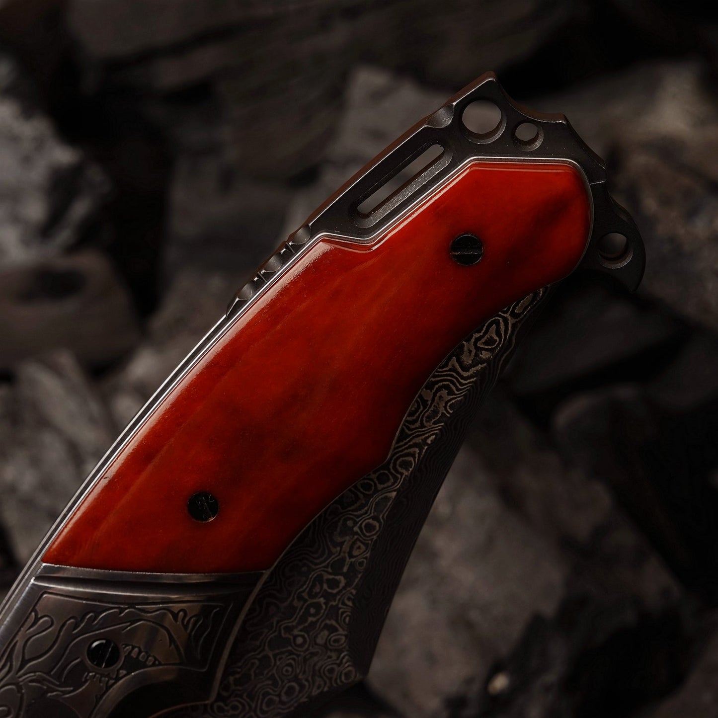 SPIRIT DEED 4.13 Inch Japanese Pocket Folding Knives,67 Layers Forged Pattern Damascus Steel ,Dyed Bone handle