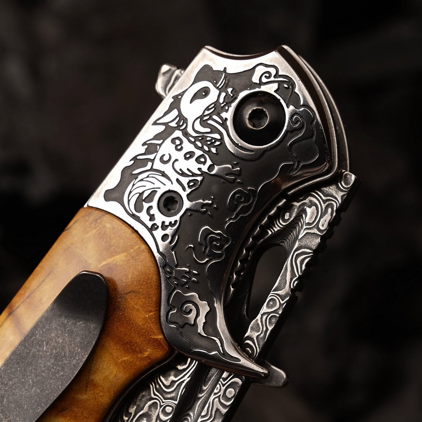 SPIRIT DEED 3.62 Inch Portable Folding Pocket Knife, Damascus Steel 67 Layers, Stable Handle, Clip