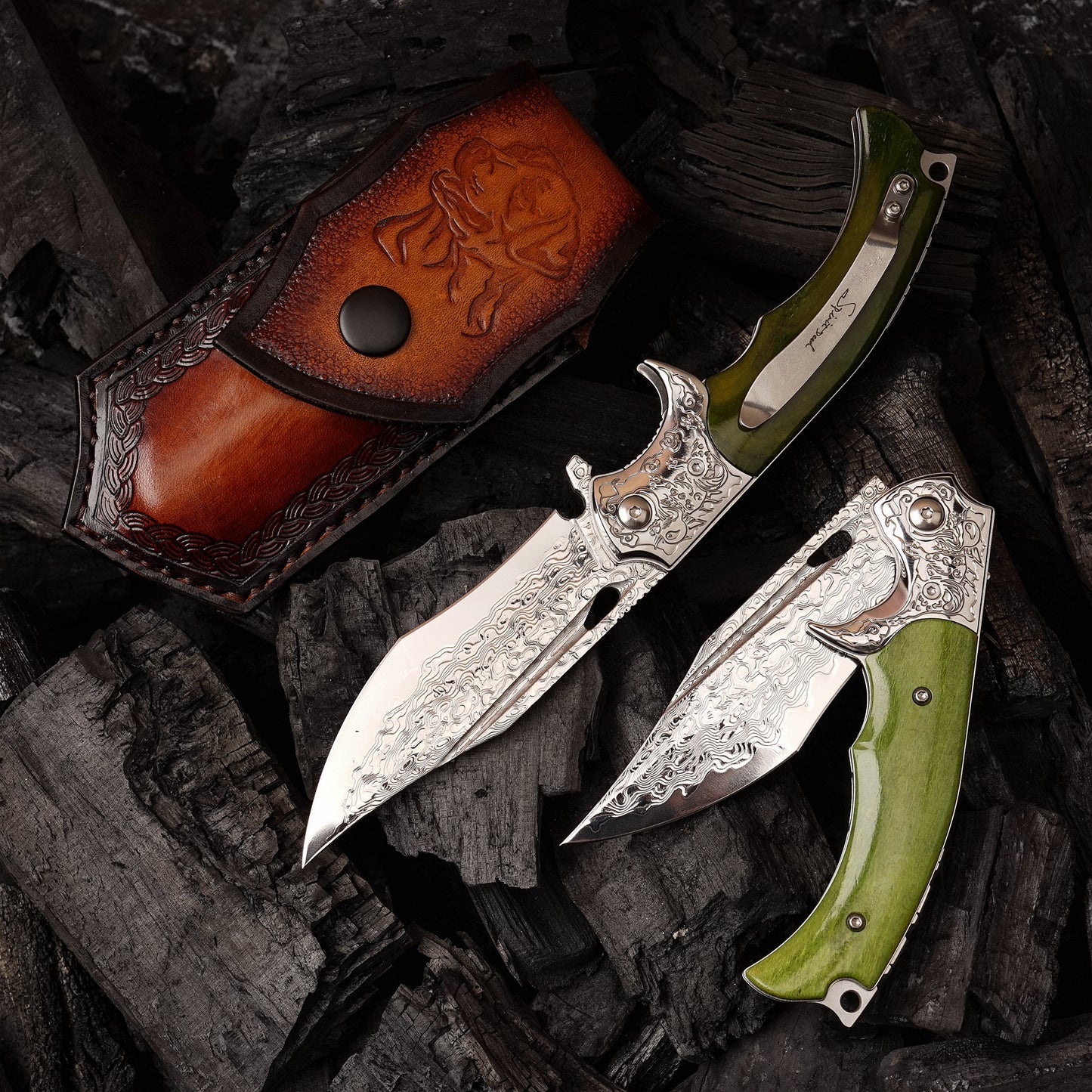 SPIRIT DEED 3.62 Inch Portable Folding Pocket Knife, Damascus Steel 67 Layers, Dyed Cow Bone Handle, Clip