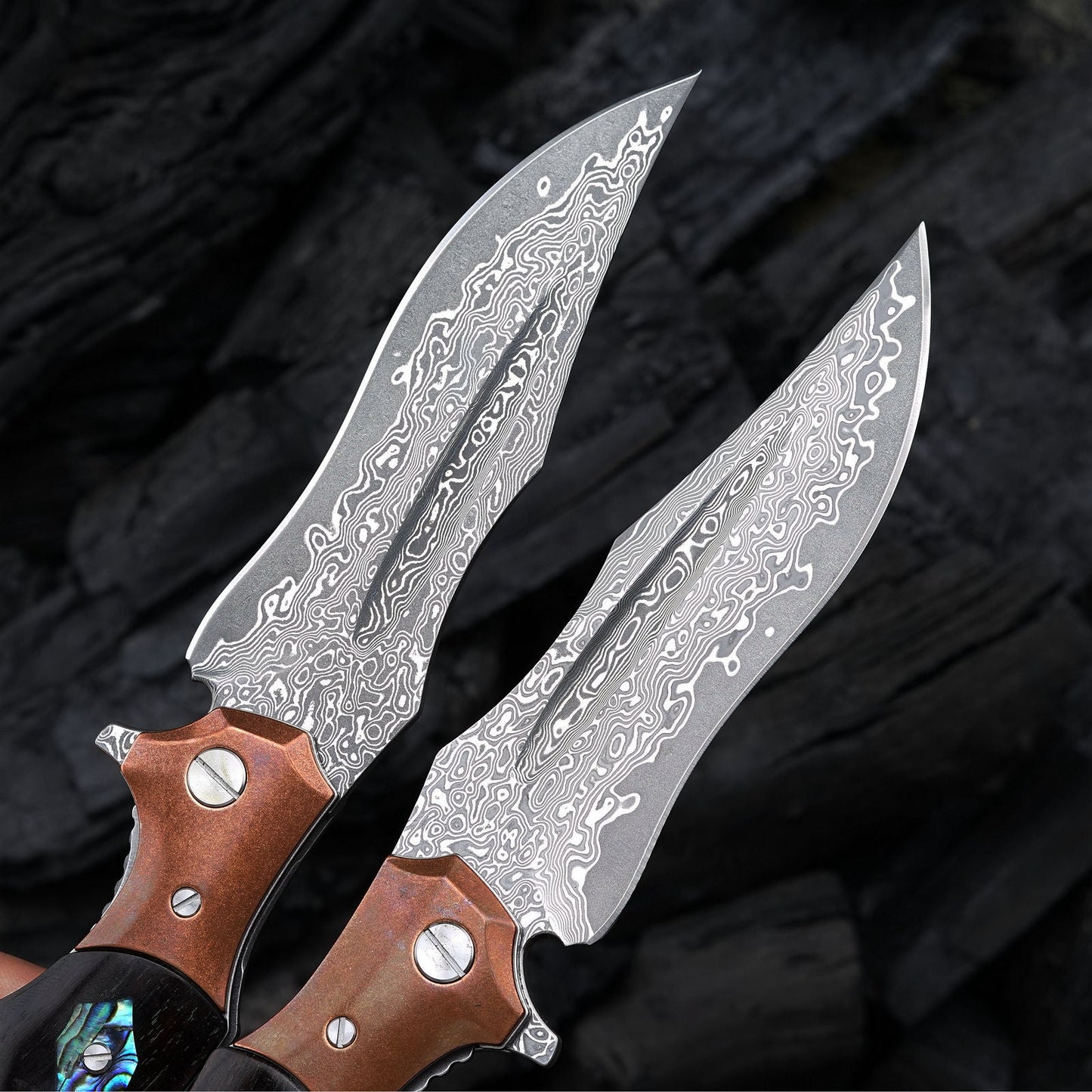 SPIRIT DEED 4.3 Inch Japanese Folding Knife, Damascus Powder Steel, Ebony Handle, Lined Lock