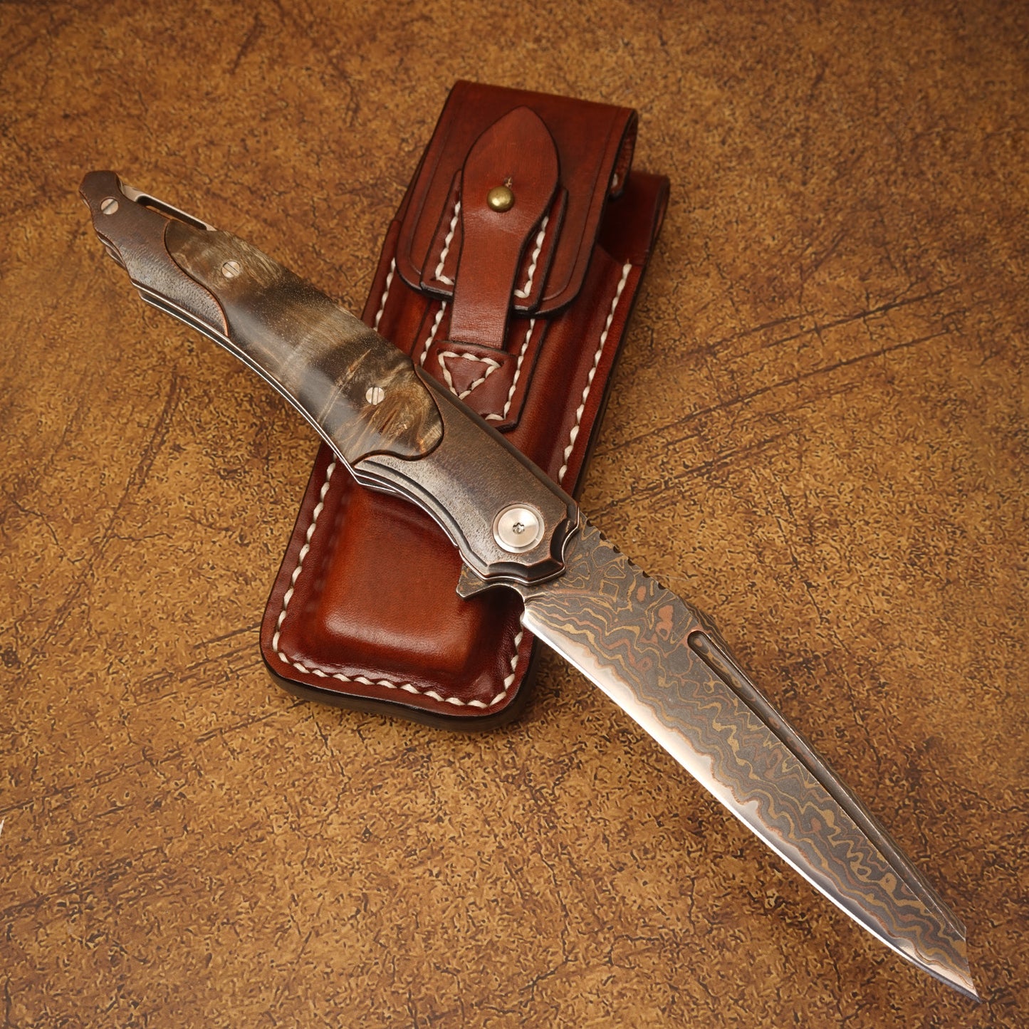 Spirit deed copper Damascus steel antique craft stable wooden belt leather cover can be used for outdoor camping, wild folding knife
