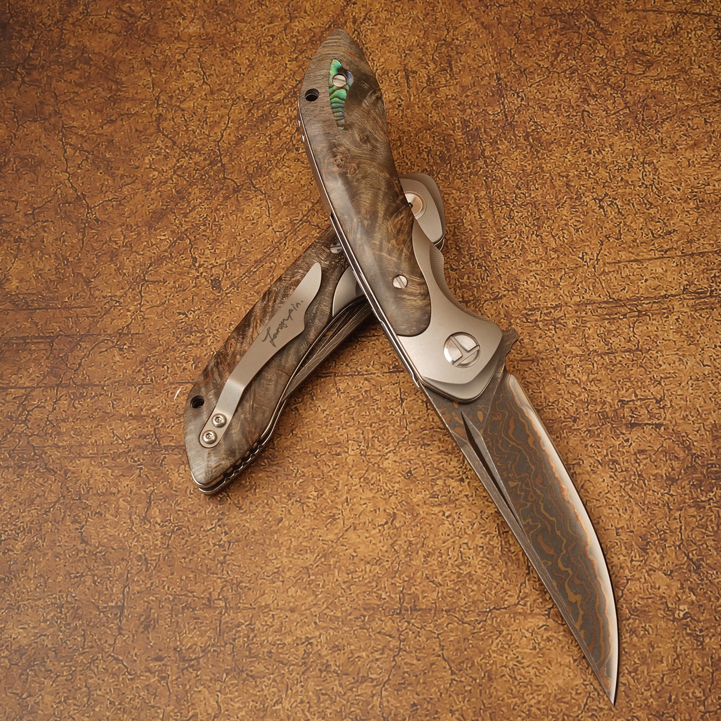 Spirit deed VG10 copper Damascus steel folding knife auspicious cloud pattern, mirror polished, TC4 titanium alloy and stable wooden handle, handmade leather sheath