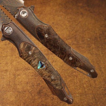 Spirit deed copper Damascus steel antique craft stable wooden belt leather cover can be used for outdoor camping, wild folding knife