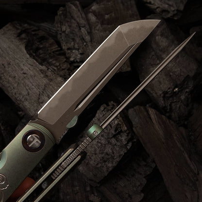 High Hardness Pocket Knife Camouflage，CPM-S35VN Powder Steel，Tc4 Titanium Alloy Handle